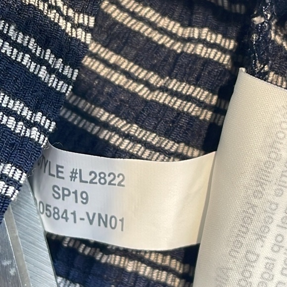 Madewell Texture & Thread Smocked Peplum Tank Top in Stripe Size Extra Small - Picture 9 of 9